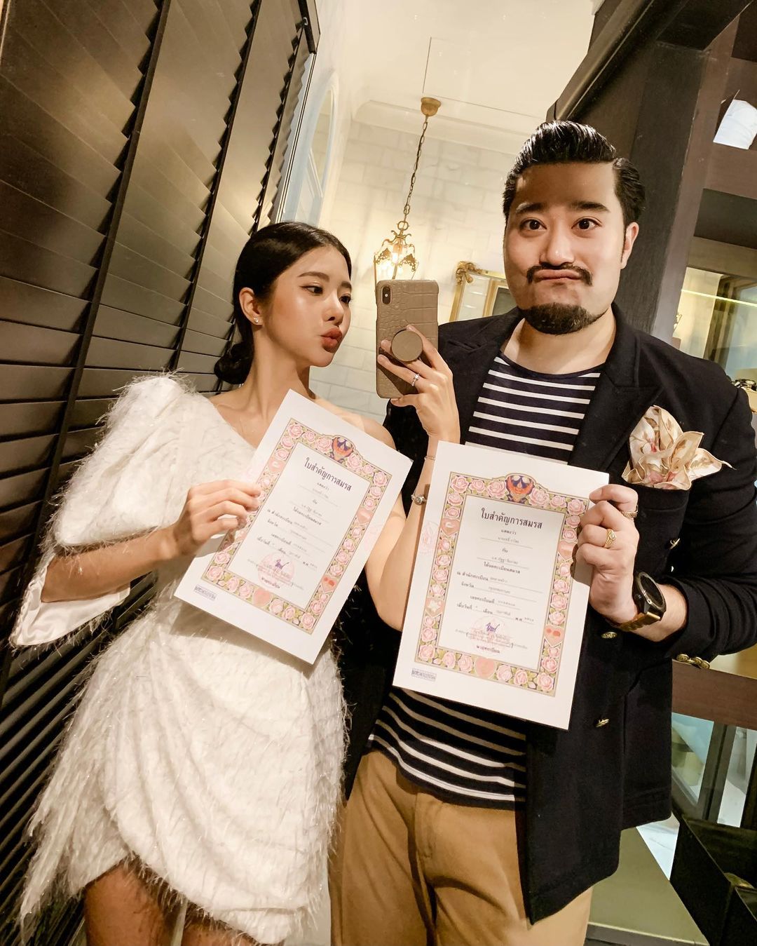 เนย วรัฐฐา อิมราพร หรือ เนย เนโกะจัมพ์ และ ฤทธิ์ กาไชย แฟนหนุ่ม จดทะเบียนสมรสแล้ว