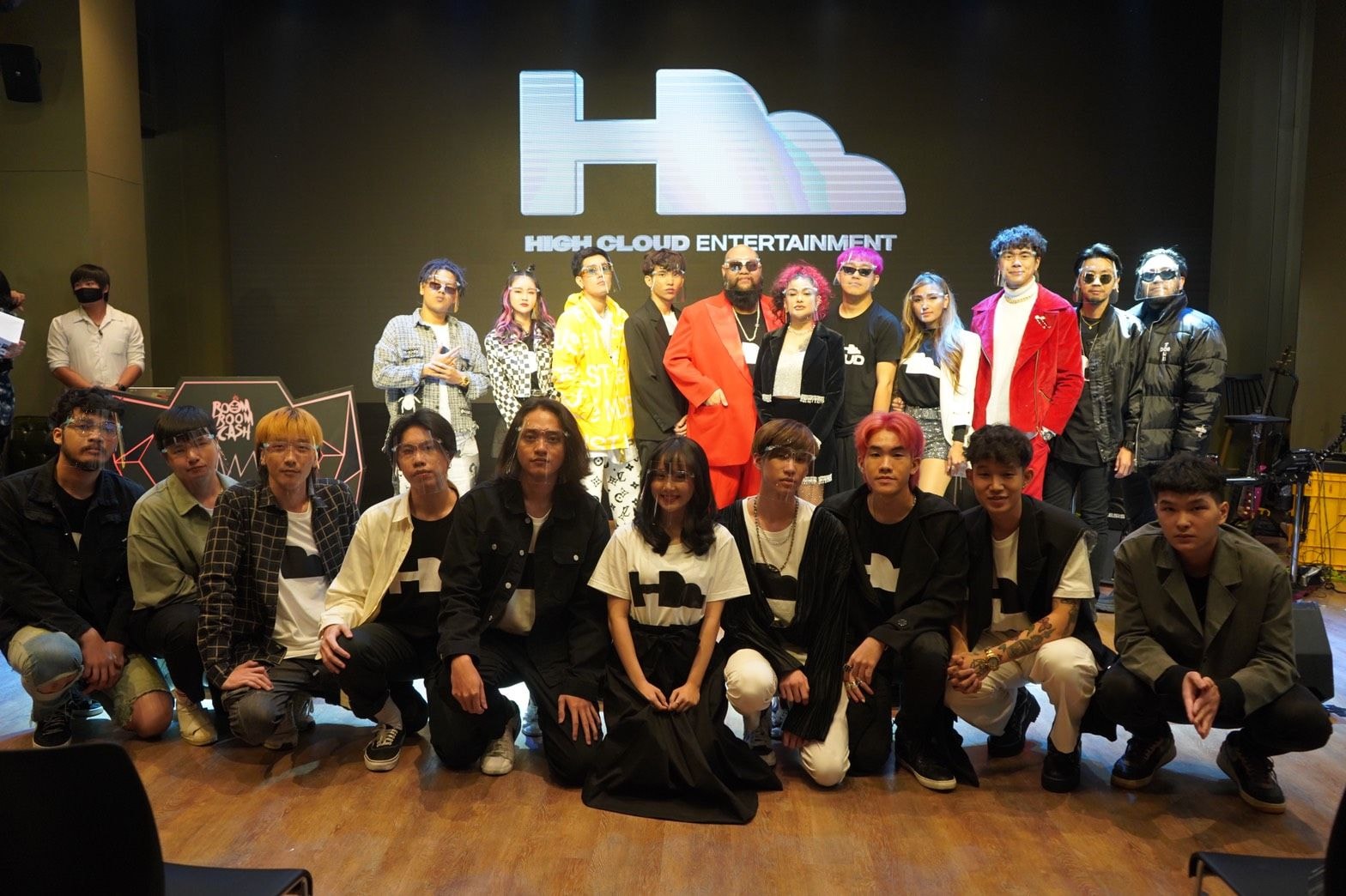 ศิลปินของค่ายเพลง High Cloud Entertainment ของ พิมรี่พาย