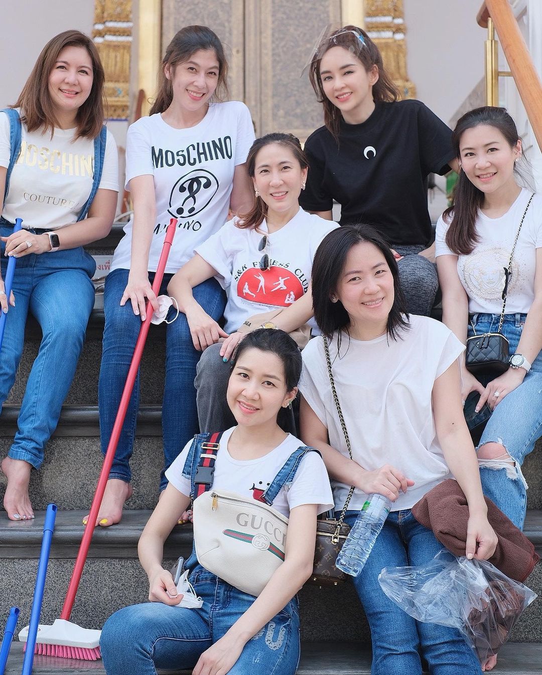 เป้ย ปานวาด และ เพื่อนสนิท